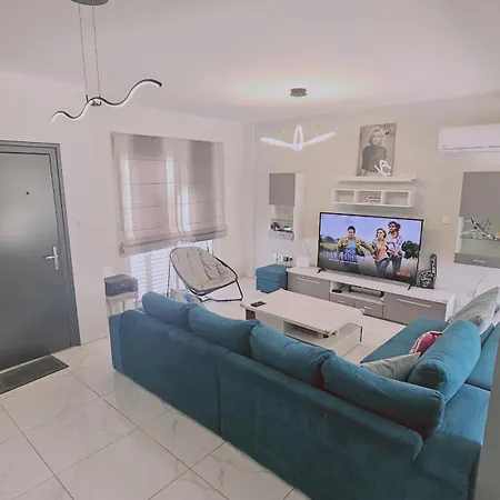 M & L Villa *