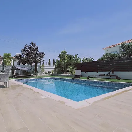 Villa M & L